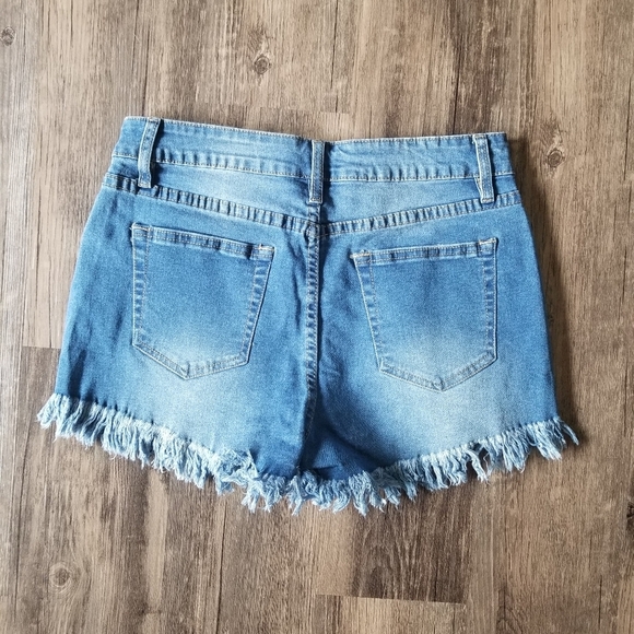 NWOT Amazon High Waisted Distressed Denim Jean Shorts - Picture 3 of 4